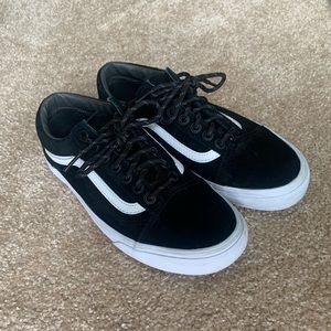 Vans MTE (All Weather) women’s size 8